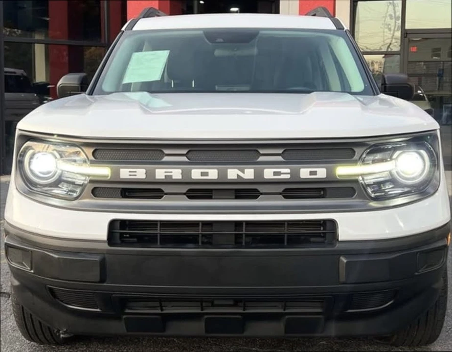 2022 Ford Bronco Sport - Image 9 of 18