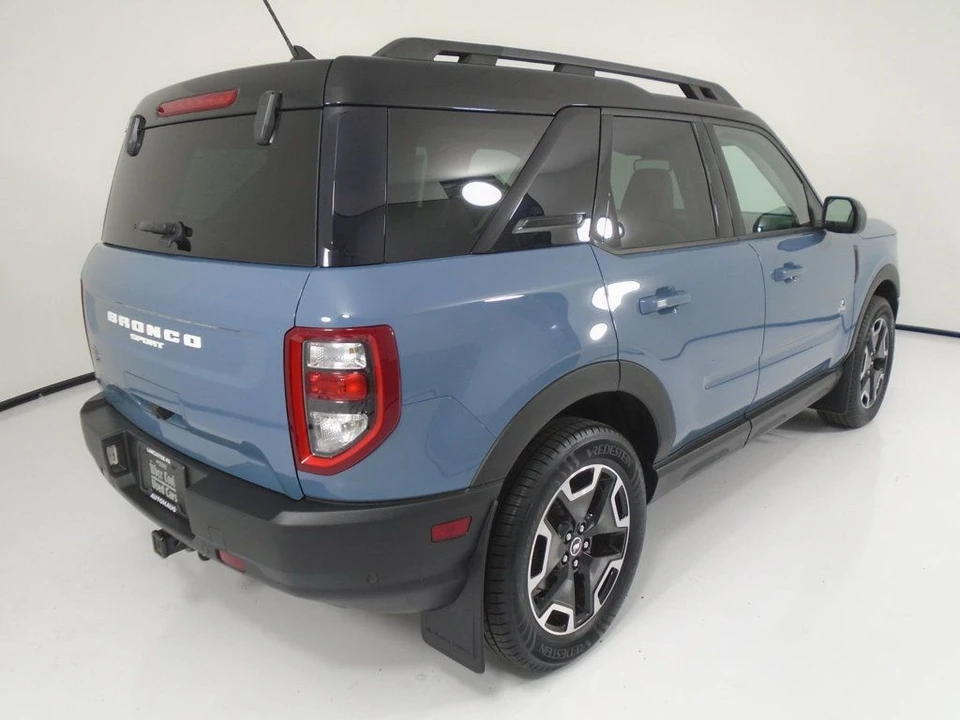 2022 Ford Bronco Sport - Image 3 of 12
