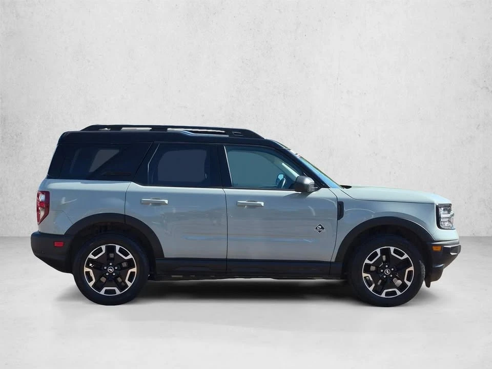 2022 Ford Bronco Sport - Image 4 of 17
