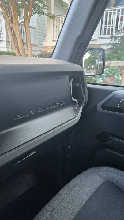 2022 Ford Bronco 6th Gen - Image 9 of 15