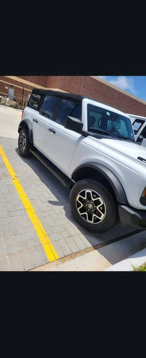 2022 Ford Bronco 6th Gen - Image 14 of 15