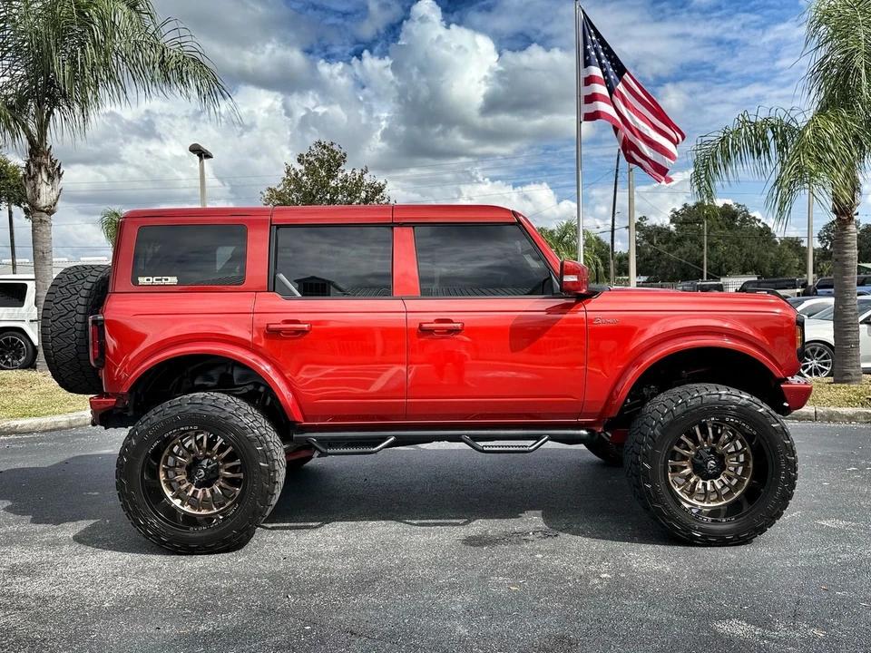 2022 Ford Bronco 6th Gen - Image 11 of 12