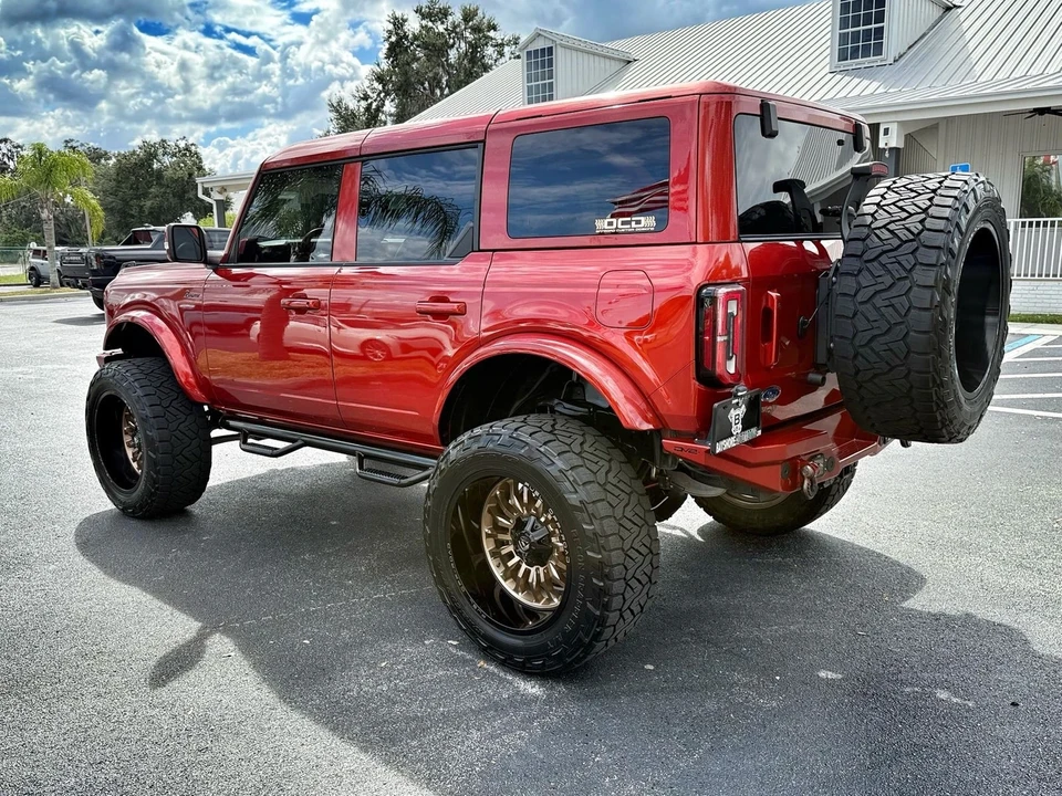 2022 Ford Bronco 6th Gen - Image 6 of 12