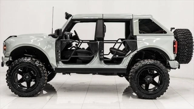 2022 Ford Bronco 6th Gen - Image 10 of 21