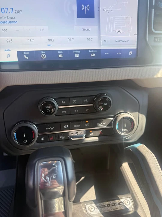 2022 Ford Bronco 6th Gen - Image 13 of 17