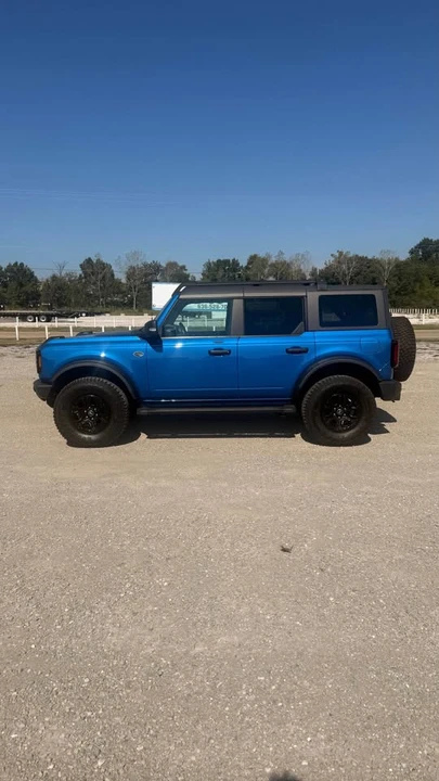 2022 Ford Bronco 6th Gen - Image 2 of 17