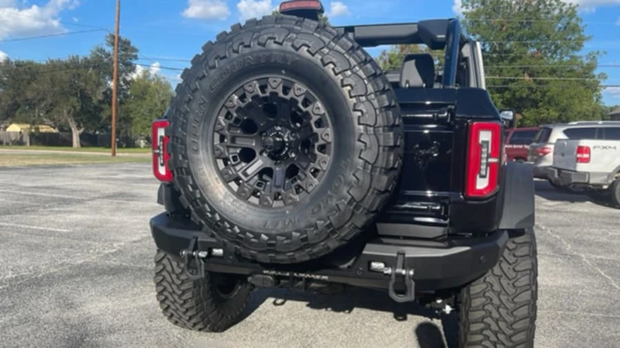 2022 Ford Bronco 6th Gen - Image 5 of 29