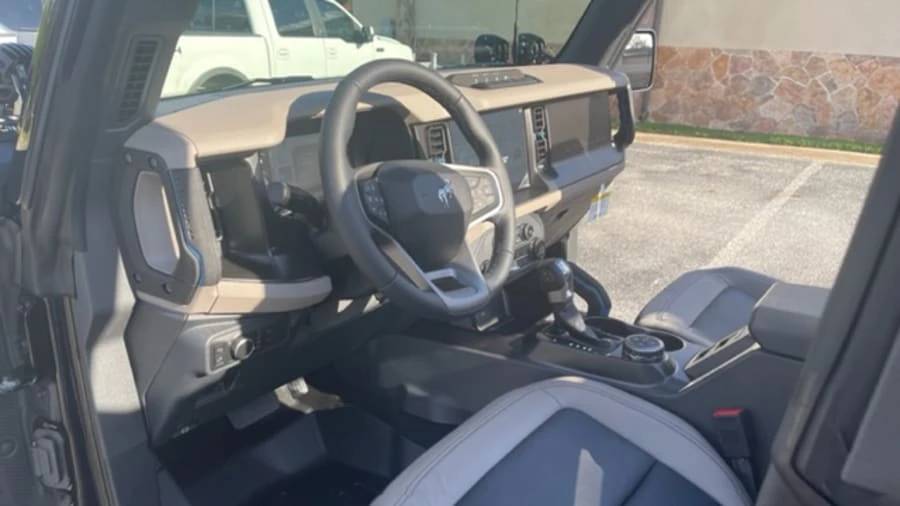 2022 Ford Bronco 6th Gen - Image 6 of 29