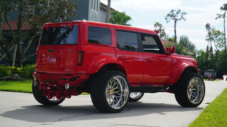2022 Ford Bronco 6th Gen - Image 13 of 31