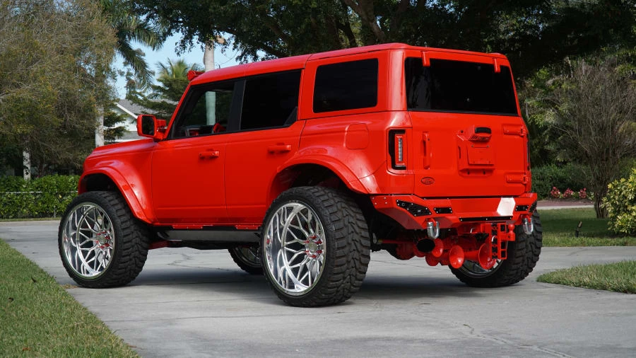 2022 Ford Bronco 6th Gen - Image 17 of 31