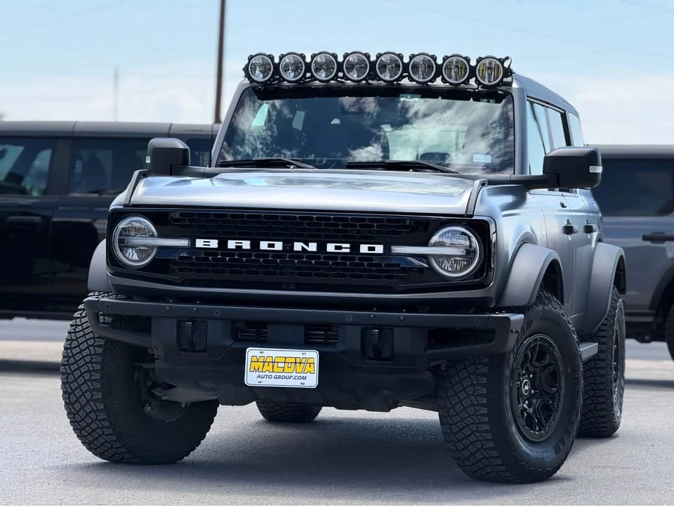 2022 Ford Bronco 6th Gen - Image 3 of 17