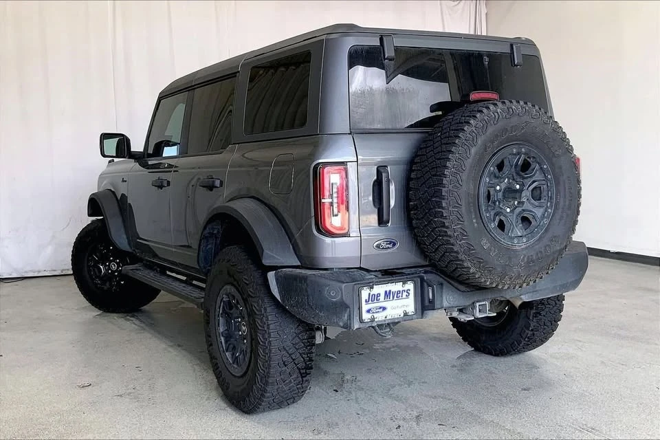 2022 Ford Bronco 6th Gen - Image 6 of 13
