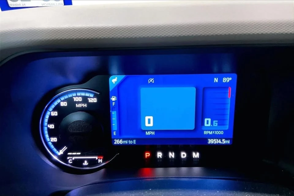 2022 Ford Bronco 6th Gen - Image 10 of 13