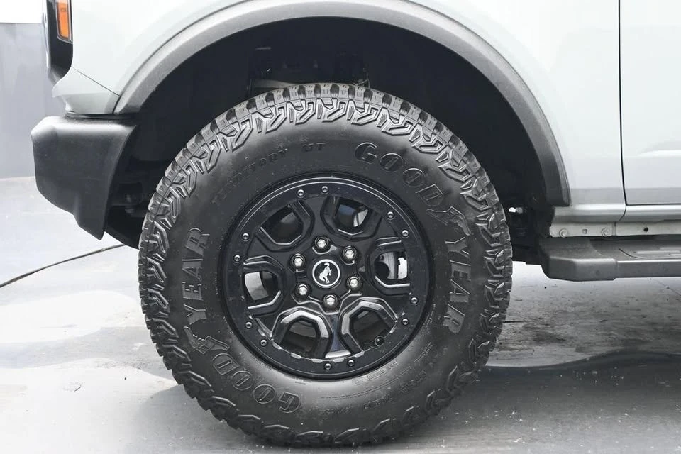 2022 Ford Bronco 6th Gen - Image 16 of 20