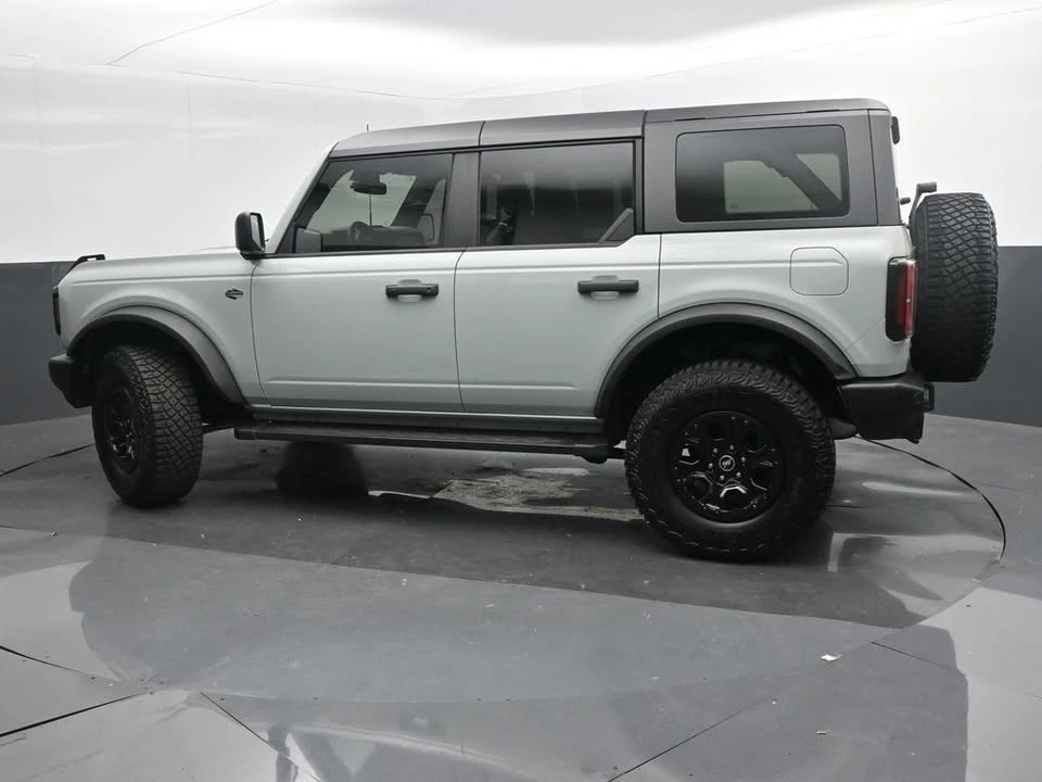2022 Ford Bronco 6th Gen - Image 2 of 20