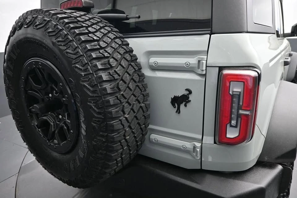 2022 Ford Bronco 6th Gen - Image 8 of 20