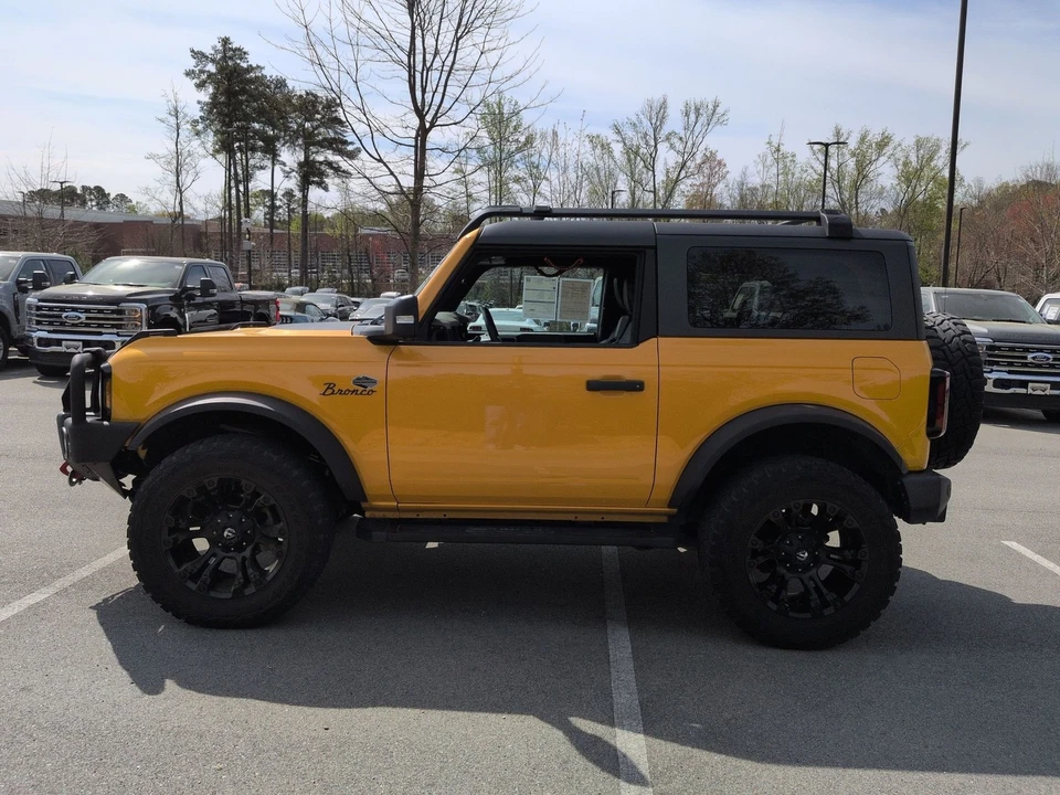 2022 Ford Bronco 6th Gen - Image 5 of 31