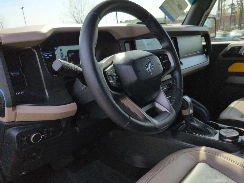 2022 Ford Bronco 6th Gen - Image 19 of 31