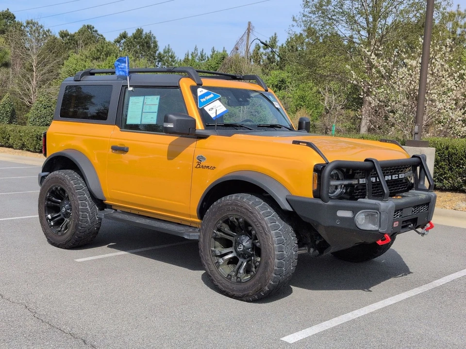 2022 Ford Bronco 6th Gen - Image 2 of 31