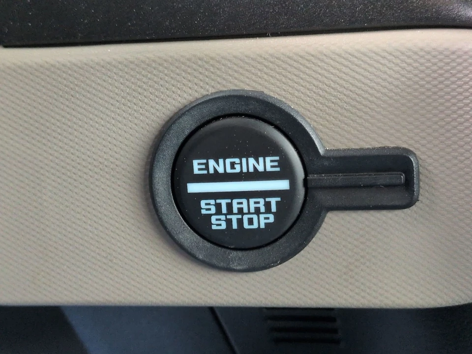 2022 Ford Bronco 6th Gen - Image 30 of 31