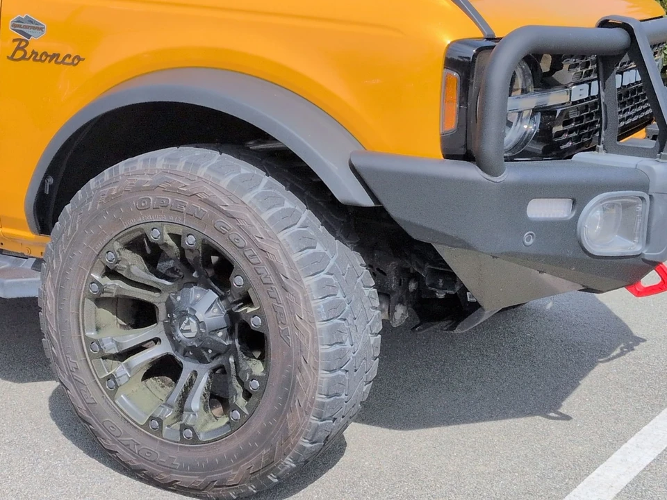 2022 Ford Bronco 6th Gen - Image 10 of 31