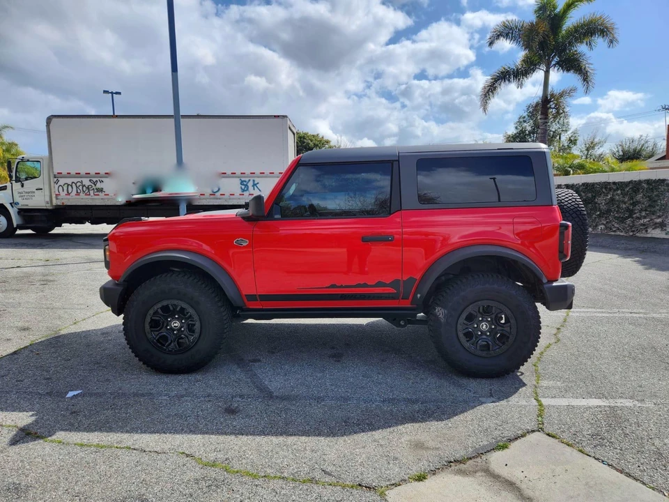 2022 Ford Bronco 6th Gen - Image 8 of 14