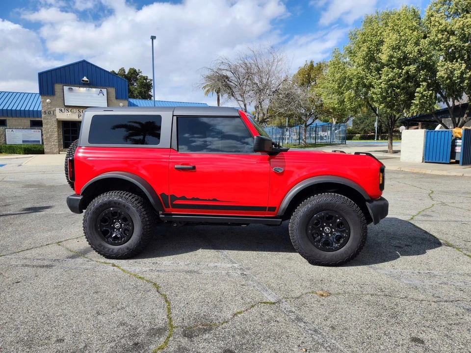2022 Ford Bronco 6th Gen - Image 12 of 14