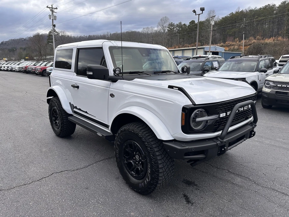 2022 Ford Bronco 6th Gen - Image 4 of 12