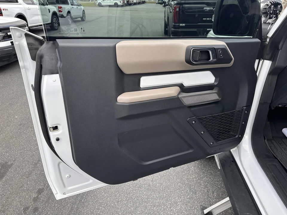 2022 Ford Bronco 6th Gen - Image 9 of 12