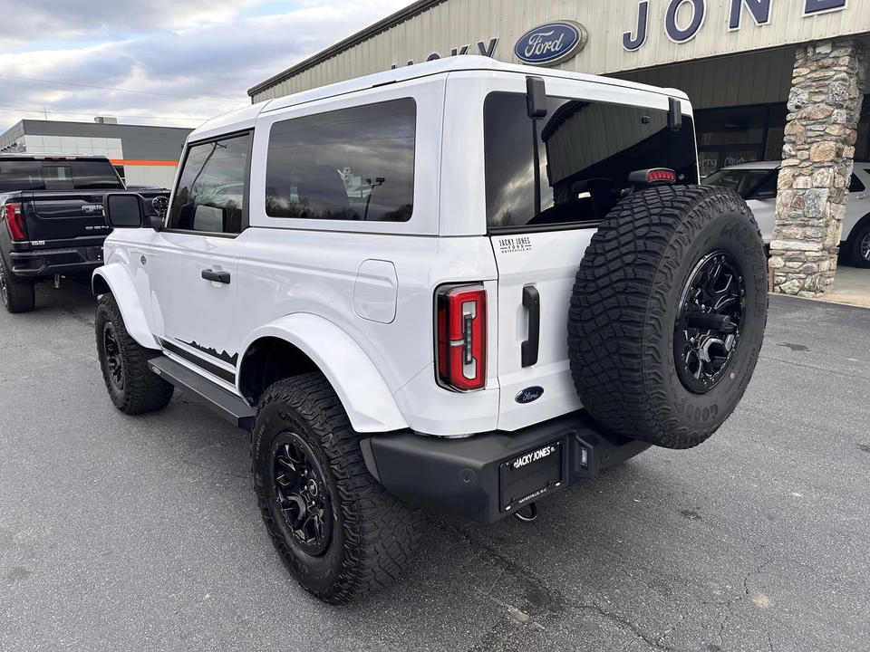 2022 Ford Bronco 6th Gen - Image 8 of 12