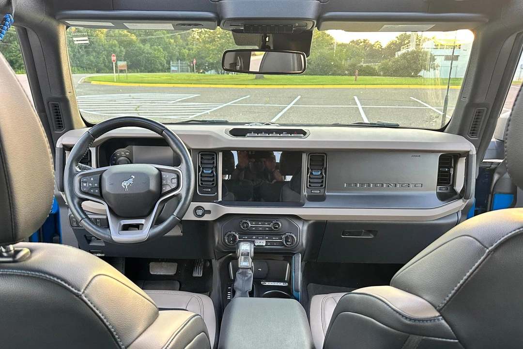 2022 Ford Bronco 6th Gen - Image 25 of 31