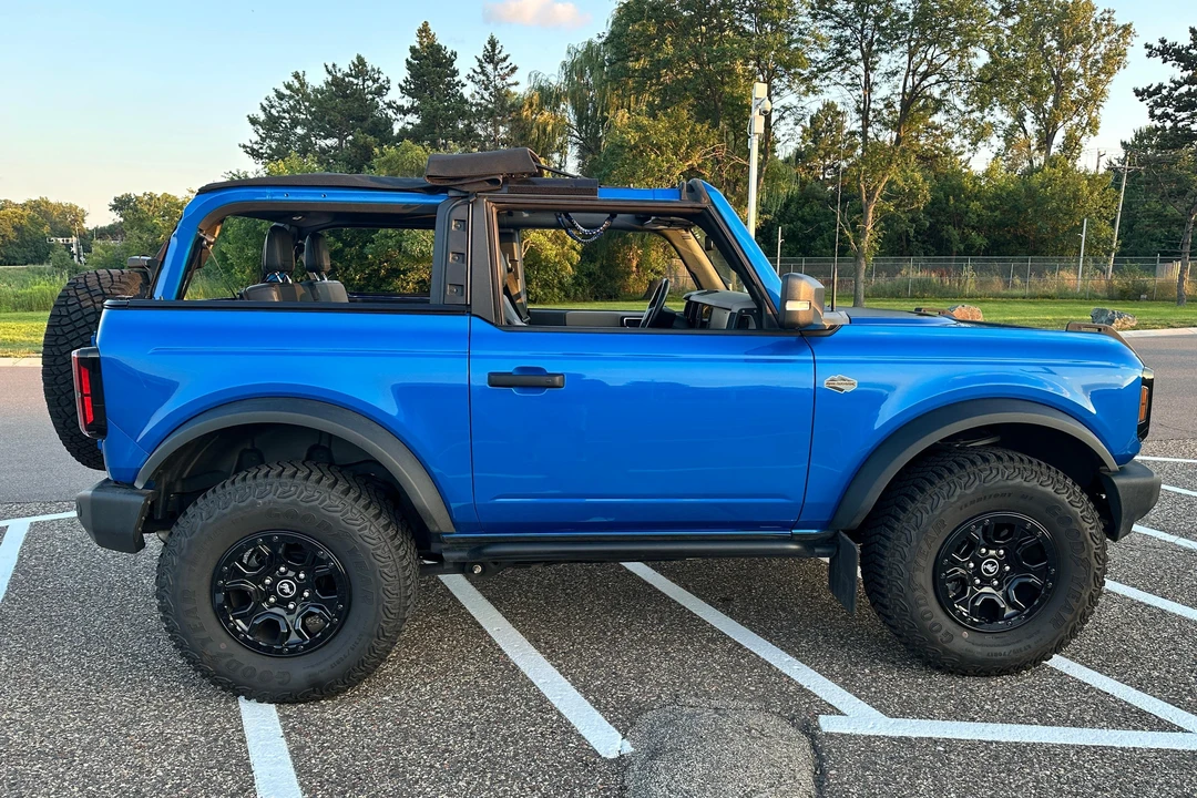 2022 Ford Bronco 6th Gen - Image 3 of 31