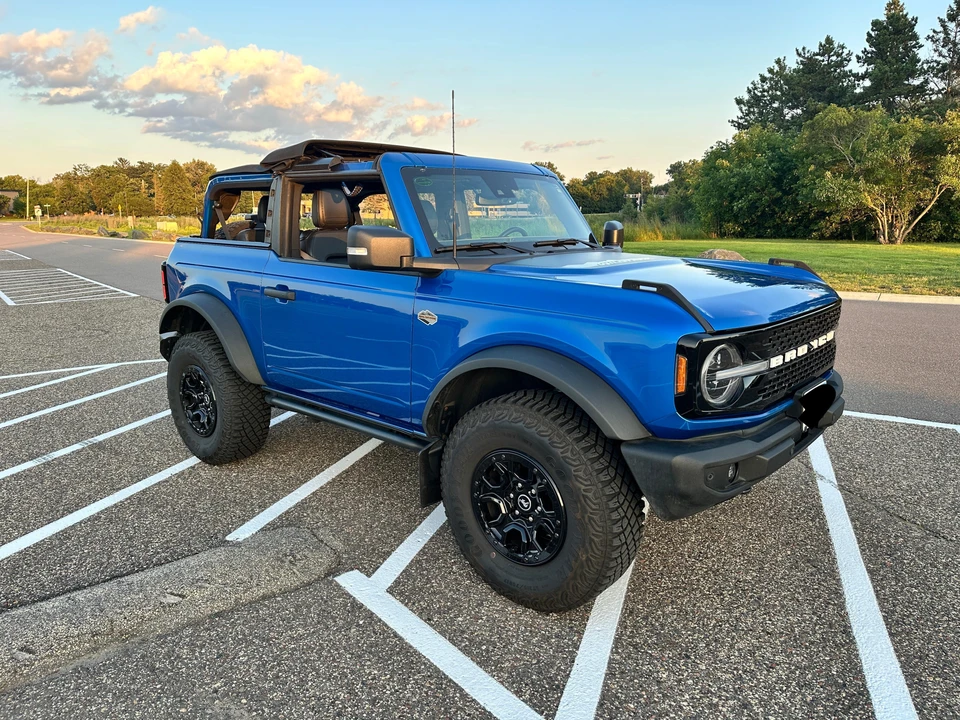 2022 Ford Bronco 6th Gen - Image 10 of 31