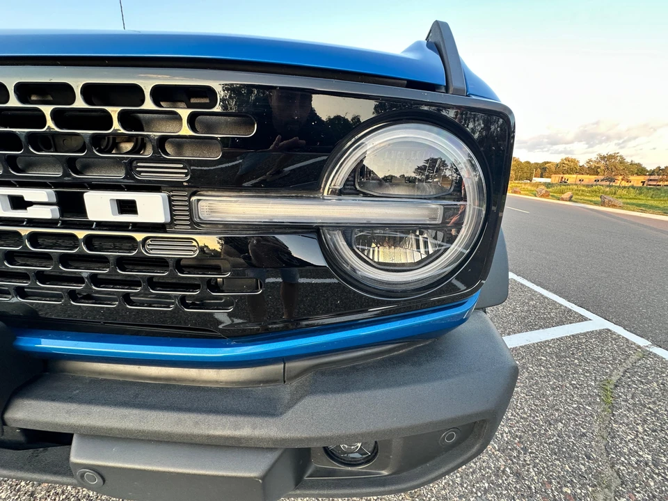 2022 Ford Bronco 6th Gen - Image 12 of 31