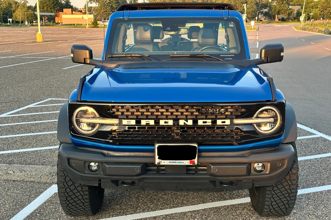 2022 Ford Bronco 6th Gen - Image 2 of 31