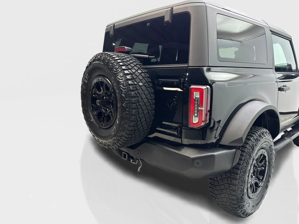 2022 Ford Bronco 6th Gen - Image 18 of 31