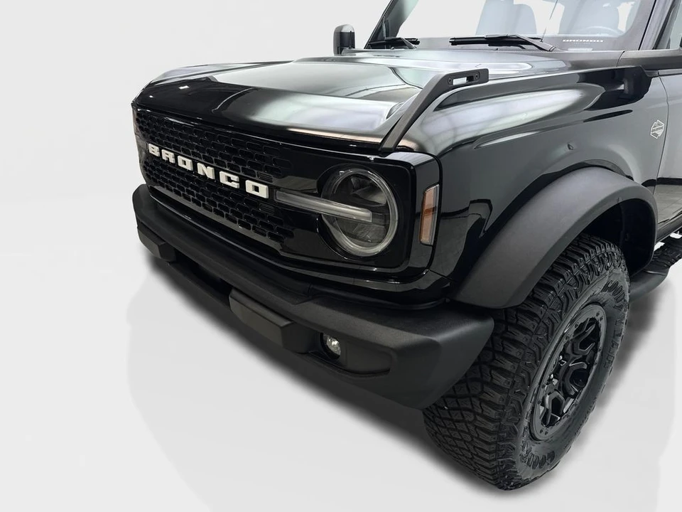 2022 Ford Bronco 6th Gen - Image 16 of 31