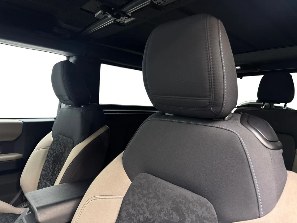 2022 Ford Bronco 6th Gen - Image 28 of 31