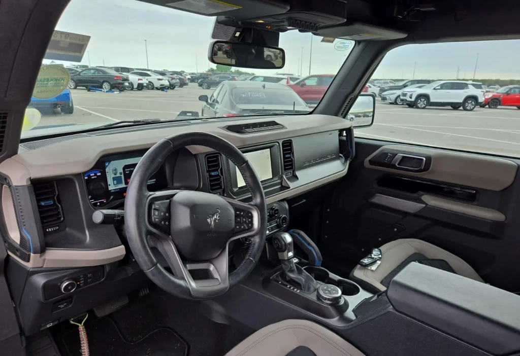 2022 Ford Bronco 6th Gen - Image 6 of 10