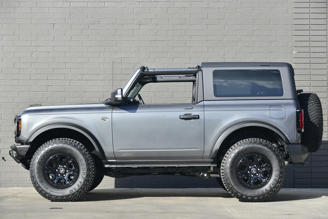 2022 Ford Bronco 6th Gen - Image 6 of 31