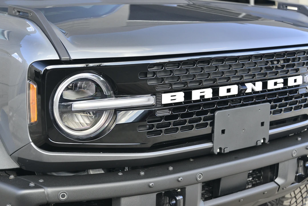 2022 Ford Bronco 6th Gen - Image 12 of 31