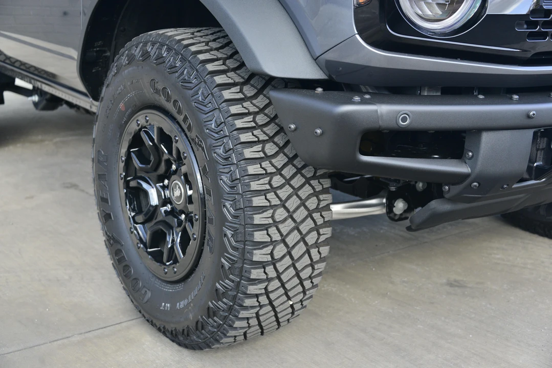 2022 Ford Bronco 6th Gen - Image 9 of 31