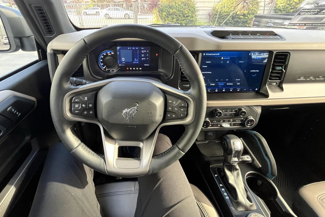 2022 Ford Bronco 6th Gen - Image 6 of 7