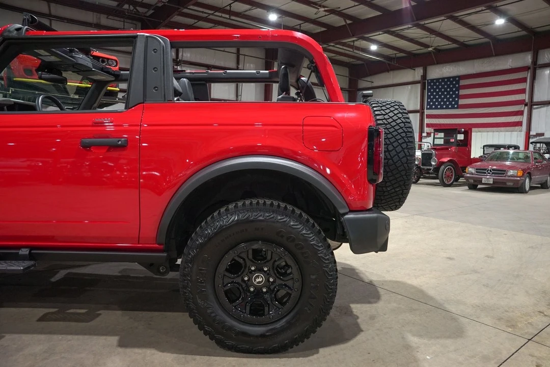 2022 Ford Bronco 6th Gen - Image 5 of 12