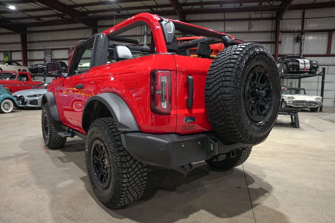 2022 Ford Bronco 6th Gen - Image 6 of 12