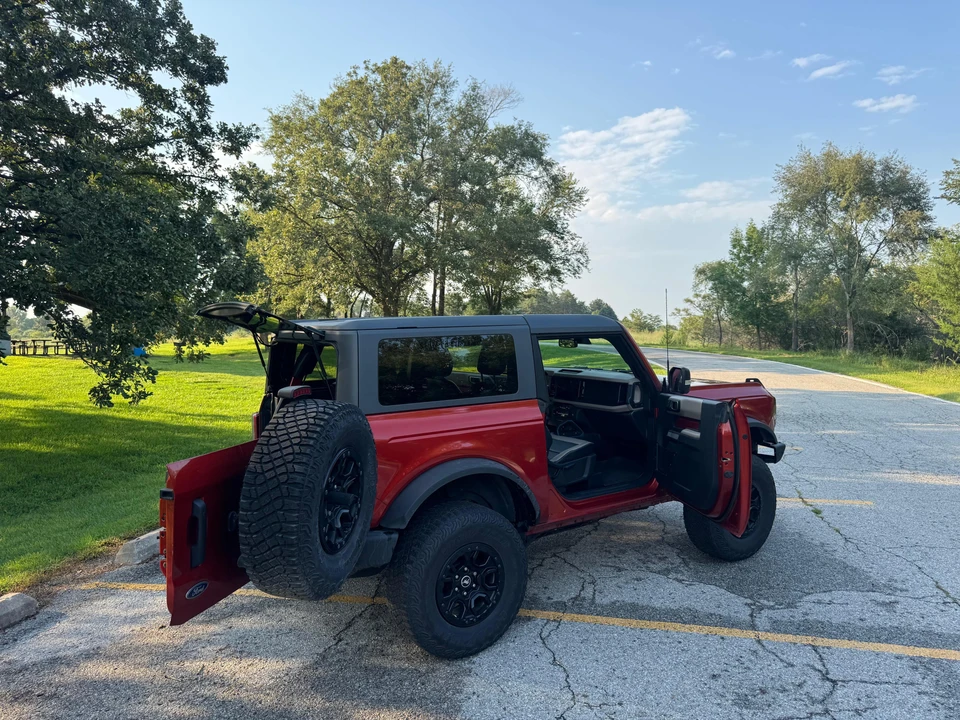 2022 Ford Bronco 6th Gen - Image 13 of 31
