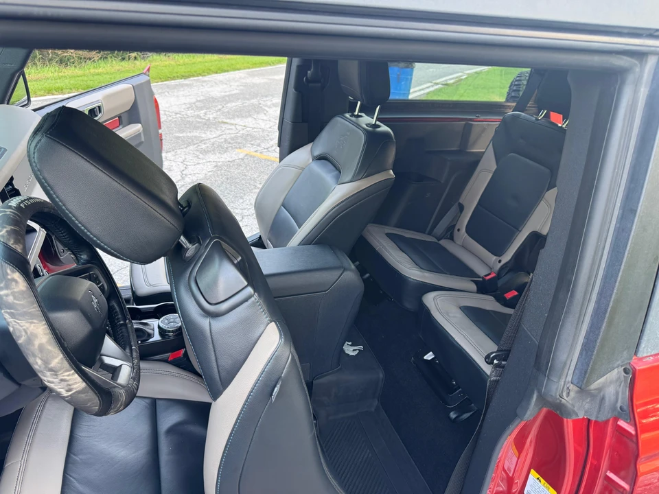 2022 Ford Bronco 6th Gen - Image 25 of 31