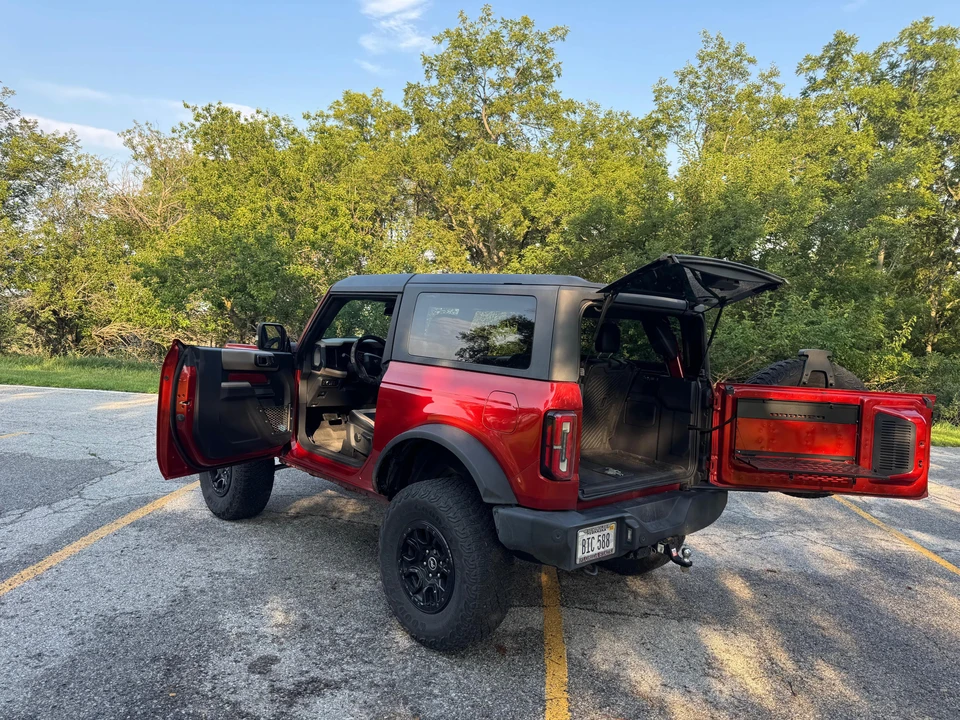 2022 Ford Bronco 6th Gen - Image 12 of 31