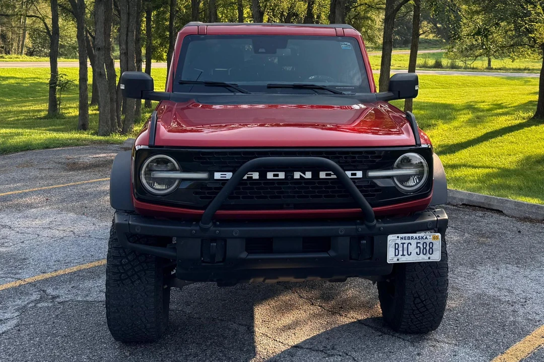 2022 Ford Bronco 6th Gen - Image 2 of 31