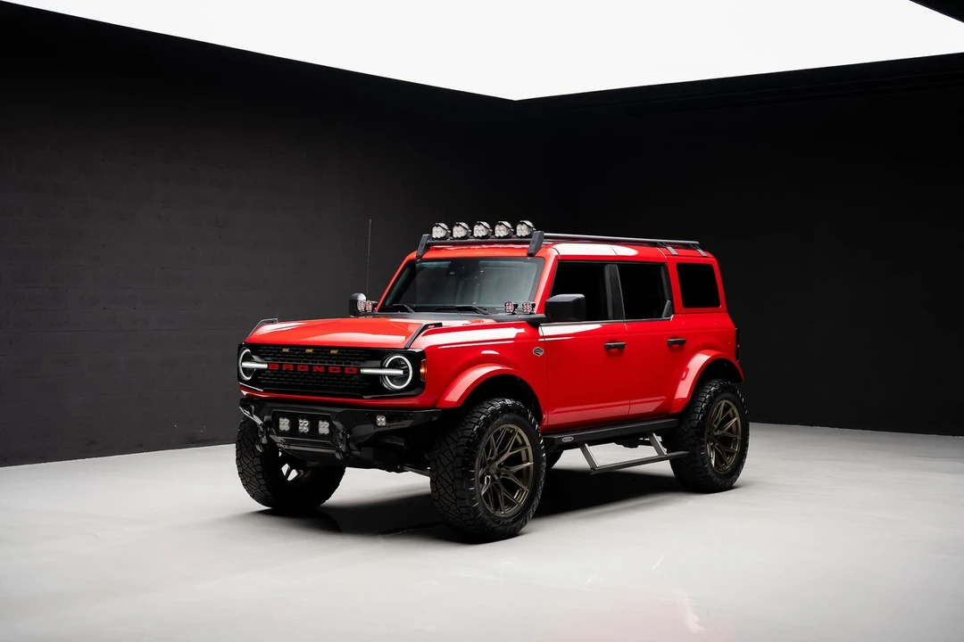 2022 Ford Bronco 6th Gen - Image 4 of 31